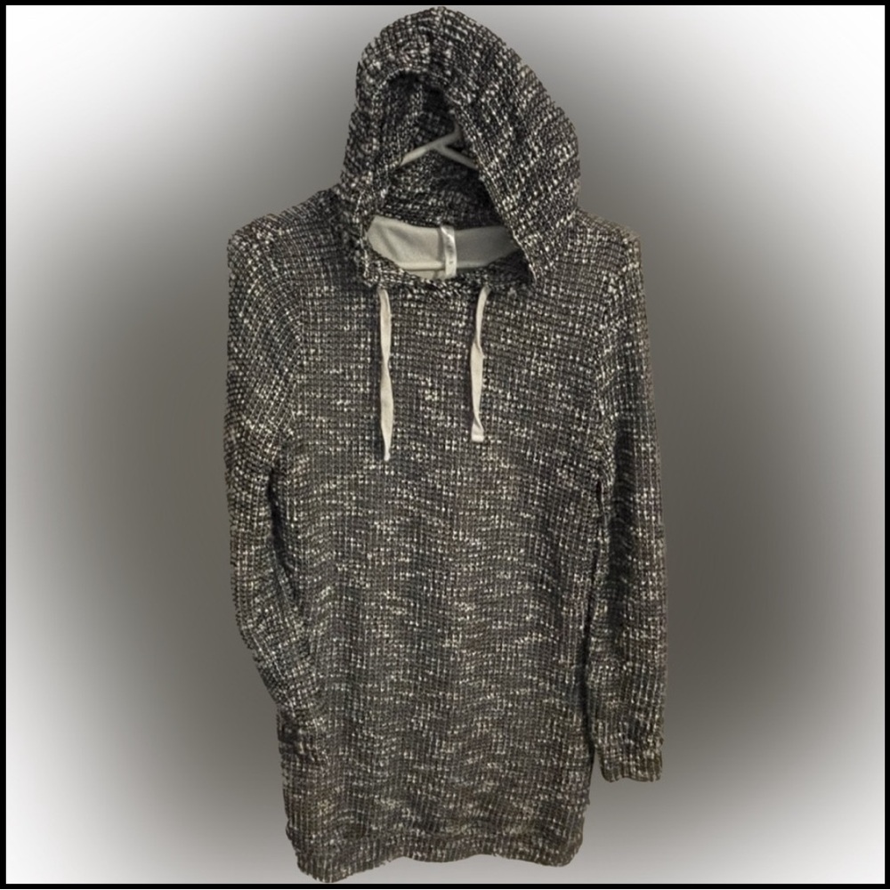 Fabulous Fabletics Hooded Black and Gray Long Sleeve Sweater Dress Size Medium